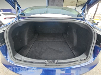 2020 Tesla Model 3 Standard Range Plus – miniatura 17