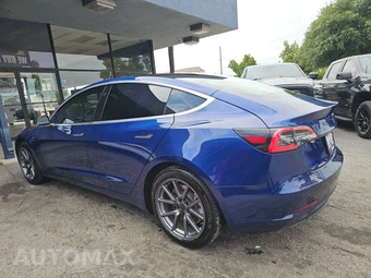 2020 Tesla Model 3 Standard Range Plus – miniatura 6