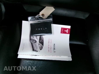2020 Tesla Model 3 Standard Range Plus – miniatura 12