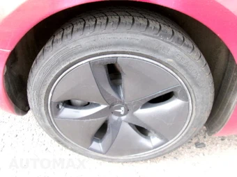 2020 Tesla Model 3 Standard Range Plus – miniatura 23
