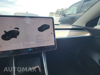 2020 Tesla Model 3 Standard Range Plus – miniatura 11