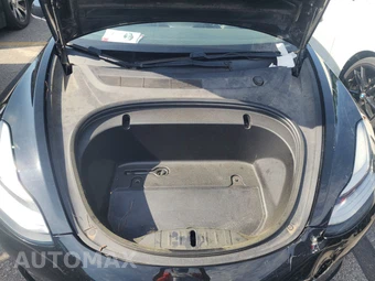 2020 Tesla Model 3 Standard Range Plus – miniatura 15