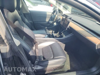 2020 Tesla Model 3 Standard Range Plus – miniatura 8