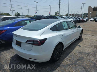 2020 Tesla Model 3 Standard Range Plus - miniatura 3