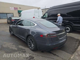 2020 Tesla Model S Long Range - miniatura 2