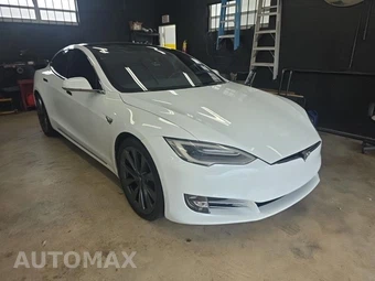 2020 Tesla Model S Long Range Plus - miniatura 3