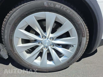 2020 Tesla Model X Long Range Plus - miniatura 20