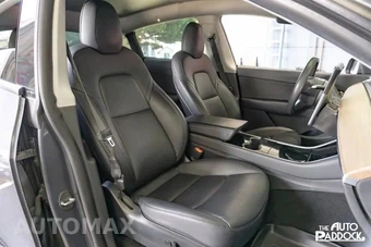 2020 Tesla Model Y - miniatura 15