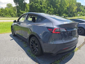 2020 Tesla Model Y Long Range - miniatura 2