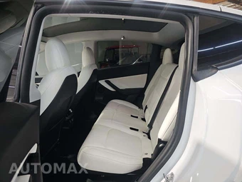 2020 Tesla Model Y Long Range - miniatura 13