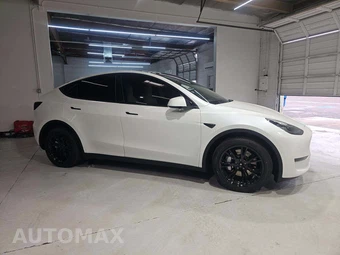 2020 Tesla Model Y Long Range - miniatura 4