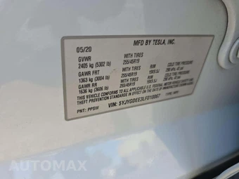 2020 Tesla Model Y Long Range - miniatura 2