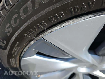 2020 Tesla Model Y Long Range - miniatura 22
