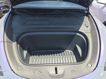 2020 Tesla Model Y Long Range - miniatura 16