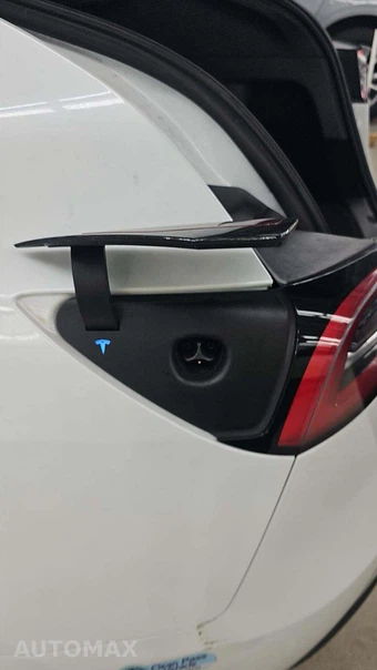 2020 Tesla Model Y Long Range - miniatura 18