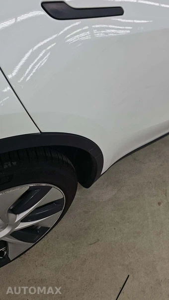 2020 Tesla Model Y Long Range - miniatura 27