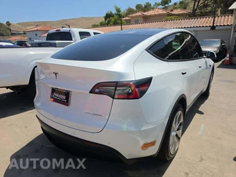 2020 Tesla Model Y Long Range - miniatura 3