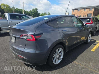 2020 Tesla Model Y Long Range - miniatura 3