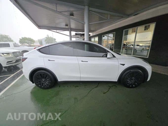 2020 Tesla Model Y Long Range – miniatura 4