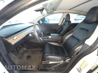 2020 Tesla Model Y Long Range – miniatura 6