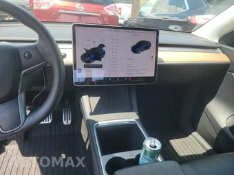 2020 Tesla Model Y Long Range – miniatura 11