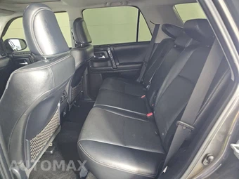 2020 Toyota 4Runner Nightshade – miniatura 13
