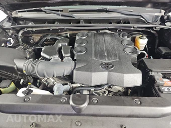 2020 Toyota 4Runner Nightshade – miniatura 16