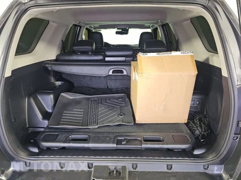 2020 Toyota 4Runner Nightshade – miniatura 17