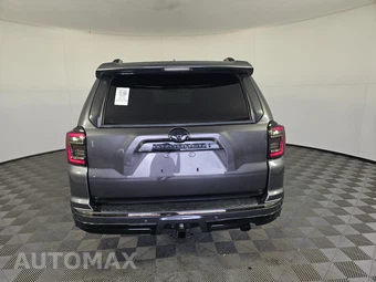2020 Toyota 4Runner Nightshade – miniatura 5