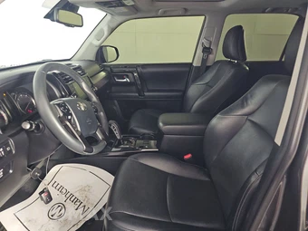 2020 Toyota 4Runner Nightshade – miniatura 7