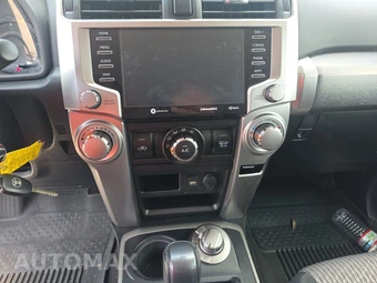 2020 Toyota 4Runner SR5 – miniatura 11