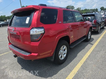 2020 Toyota 4Runner SR5 – miniatura 4