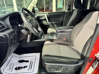 2020 Toyota 4Runner SR5 - miniatura 14