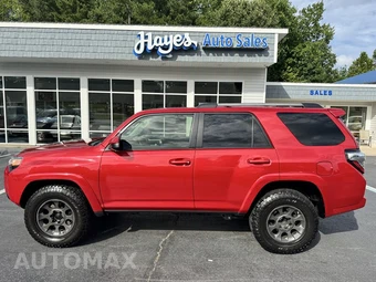 2020 Toyota 4Runner SR5 - miniatura 2