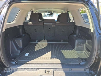 2020 Toyota 4Runner SR5 - miniatura 14