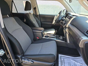 2020 Toyota 4Runner SR5 - miniatura 18