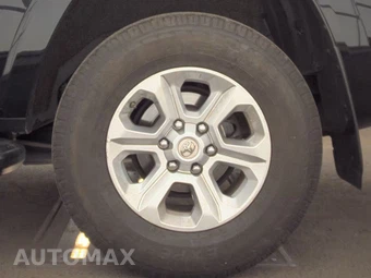 2020 Toyota 4Runner SR5 - miniatura 12