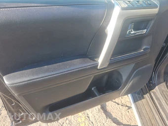 2020 Toyota 4Runner SR5 - miniatura 15