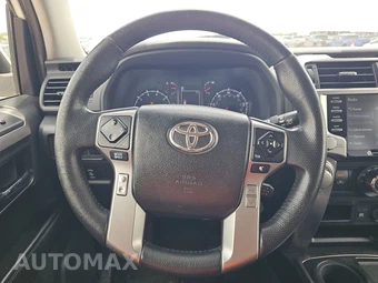 2020 Toyota 4Runner SR5 - miniatura 9