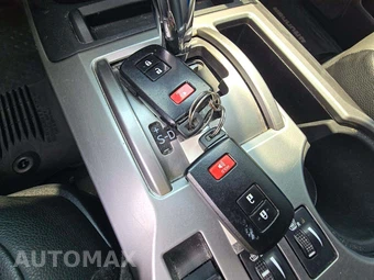2020 Toyota 4Runner SR5 Premium - miniatura 8