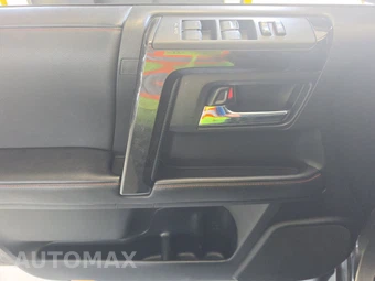 2020 Toyota 4Runner TRD Off-Road - miniatura 9