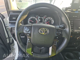 2020 Toyota 4Runner TRD Off-Road Premium - miniatura 10