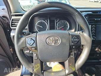 2020 Toyota 4Runner Venture - miniatura 10