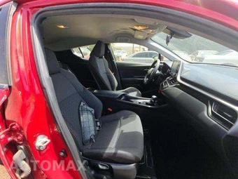 2020 Toyota C-HR LE - miniatura 17