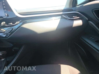 2020 Toyota C-HR LE - miniatura 19