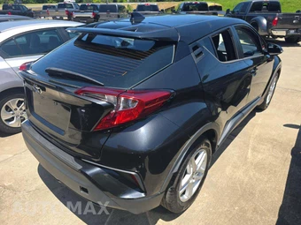2020 Toyota C-HR LE - miniatura 3