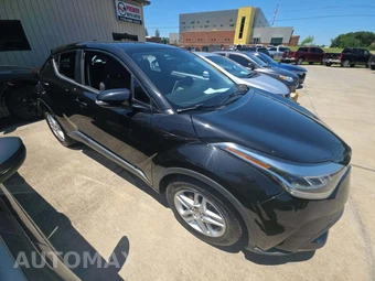 2020 Toyota C-HR LE - miniatura 4