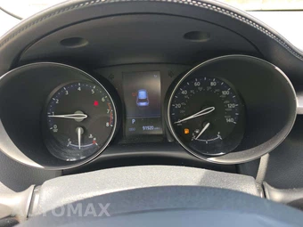 2020 Toyota C-HR LE - miniatura 6