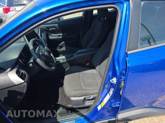 2020 Toyota C-HR LE - miniatura 6