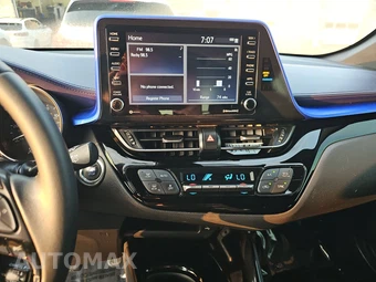 2020 Toyota C-HR XLE - miniatura 11